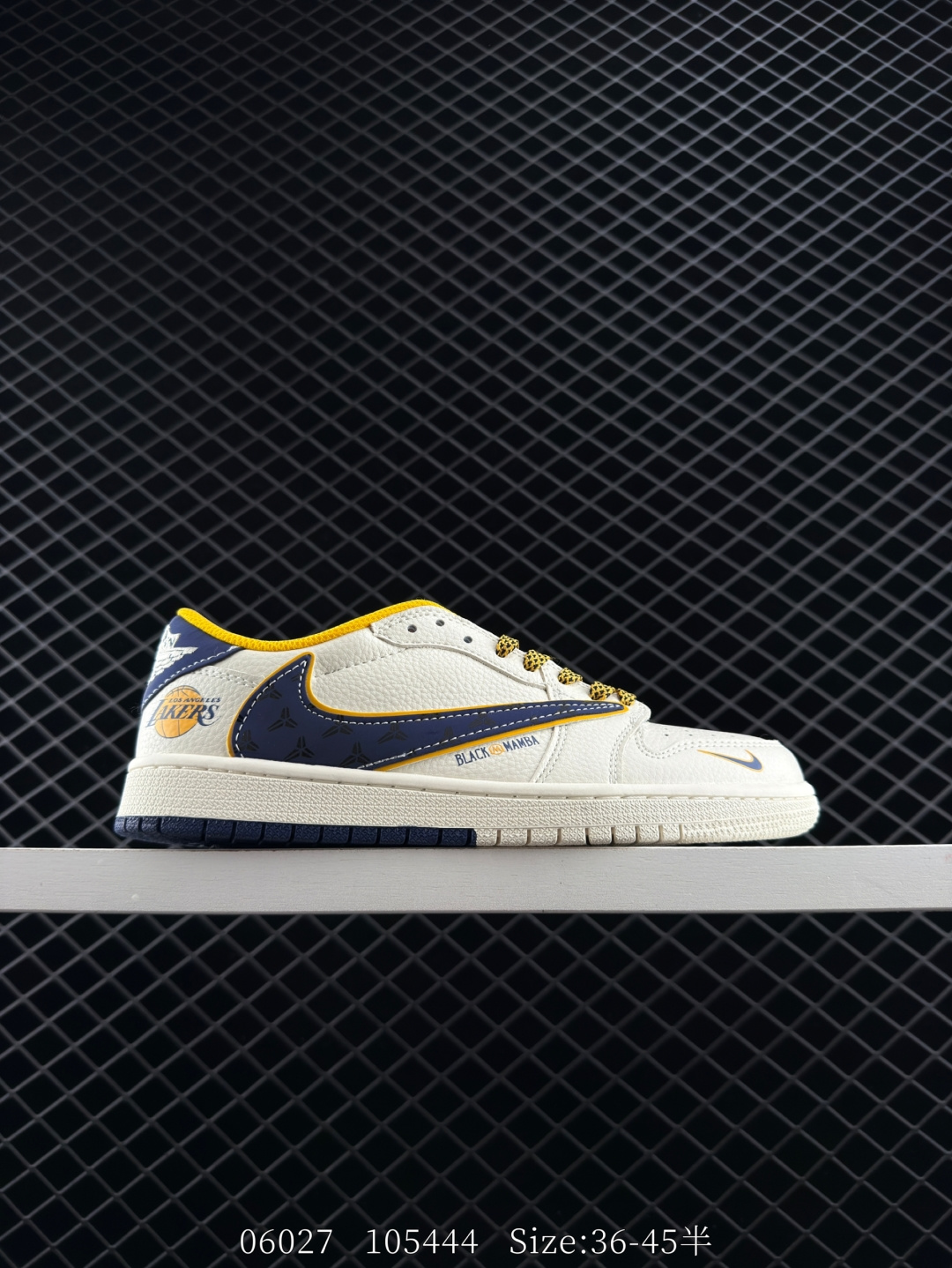 Travis Scott x Air Jordan 1 ” Reverse Mocha “